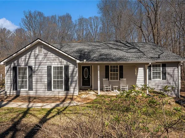 150 Countryside Dr, Senoia, GA 30276