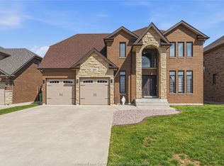 889 Lakewood Cres, Lakeshore, ON