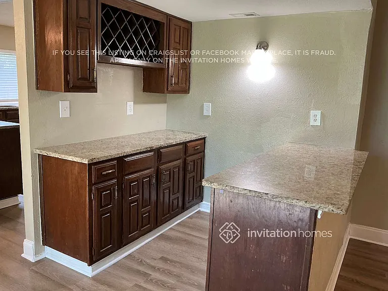 1217 Lombardy Dr — Photo 8