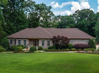 1000 Rutledge Dr, Midfield, AL 35228