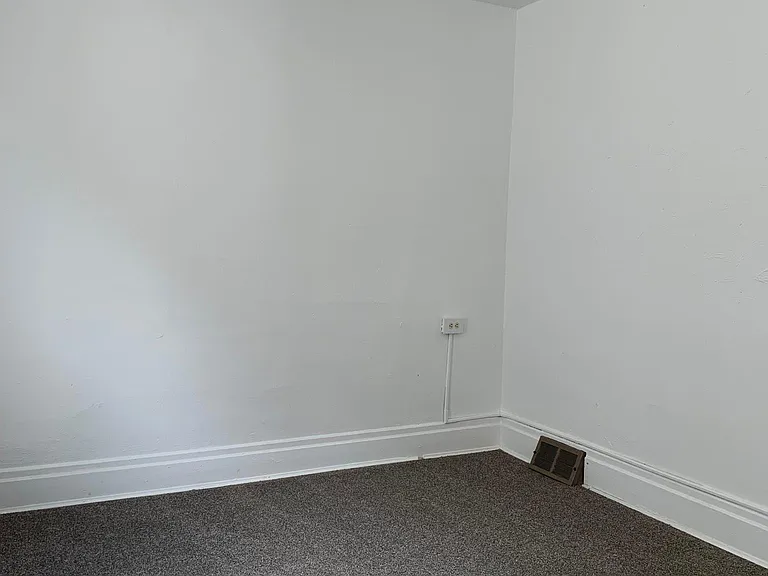 514 Franklin St — Photo 14