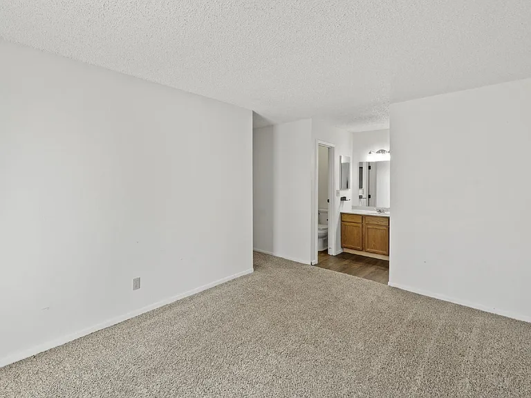 826 San Antonio Pl — Photo 16