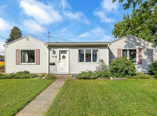 2622 Hoeschler Dr, La Crosse, WI 54601