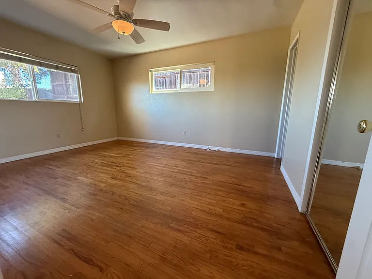 5438 Mary Lane Dr — Photo 40