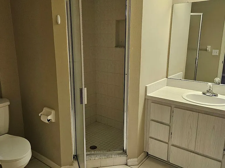 118 Edison St — Photo 18