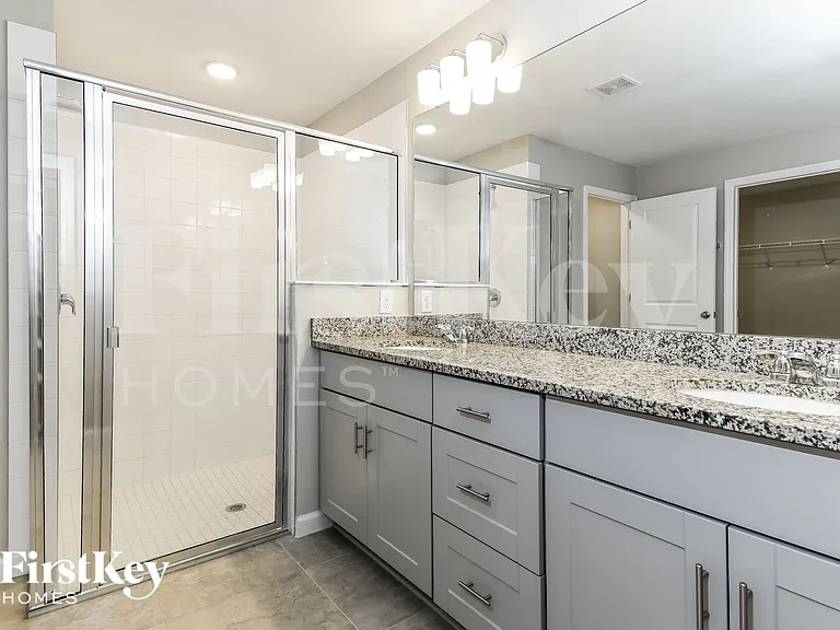 662 Lindbergh Way — Photo 10