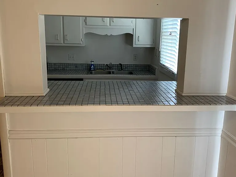 455 Mall Blvd #36 — Photo 4