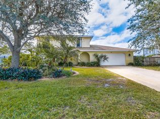 415 River View Ln, Melbourne Beach, FL 32951
