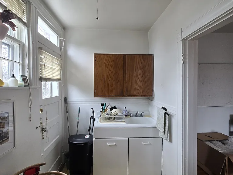 403 N Cleveland St — Photo 8