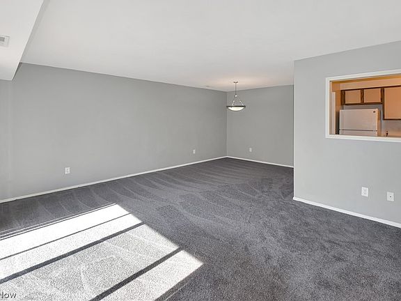 5th image of 6475 Princeton Ct APT 203
