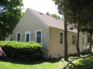 138 E Anita Ave, Mount Prospect, IL 60056