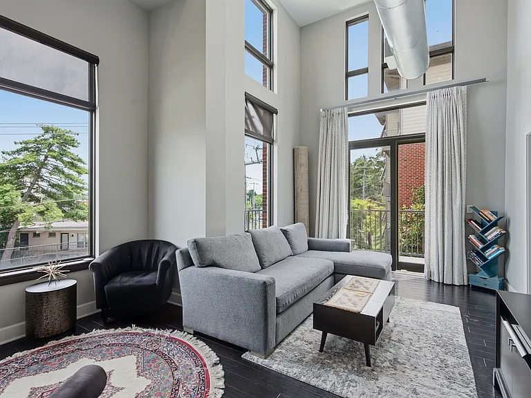 205 31st Ave N #310 — Photo 36