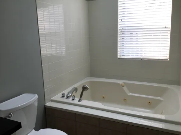 Pm-Um-Shi325-335-Te, 325 4th Ave #T10-shi325, Kirkland, WA 98033