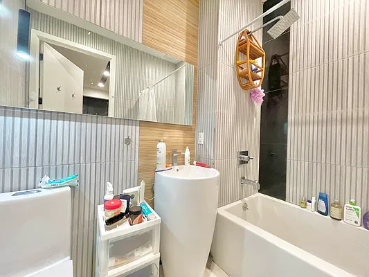 Rented by Doorway NYC, LLC | media 22