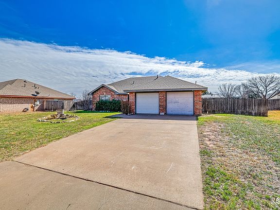 3rd image of 5829 Normandy Ln