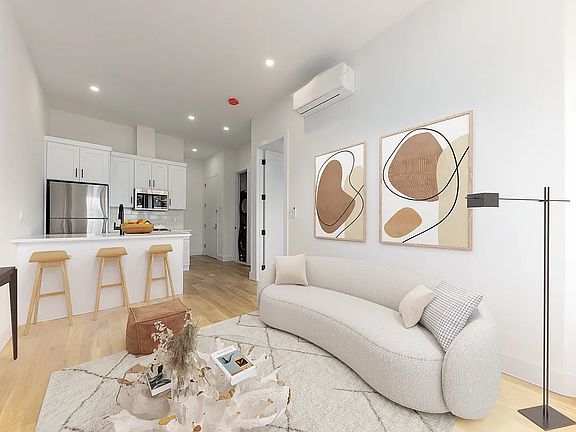 4th image of 376 E 26th St #3F