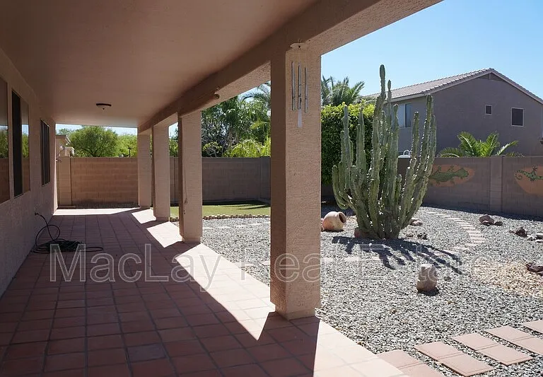 203 W Cedar Dr — Photo 7