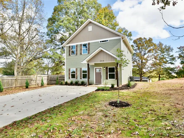 366 Holly Dr, Mount Holly, NC 28120