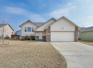 738 S Shade Ct, Andover, KS 67002
