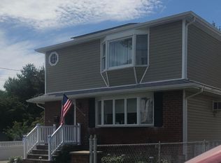 74 N Sheridan Ave, Bethpage, NY 11714