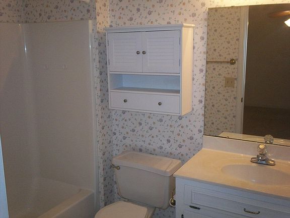 2nd image of 1075 Arnaud St