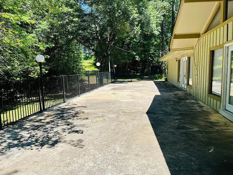 163 Old Norton Rd — Photo 45