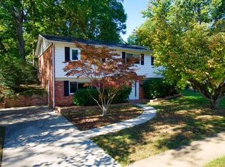 4208 Collier Rd, Fairfax, VA 22030