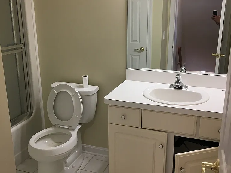 209 Hunyadi Ave — Photo 17