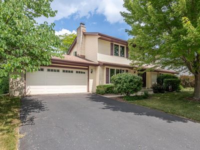 2744 Minot LANE, Waukesha, WI, 53188