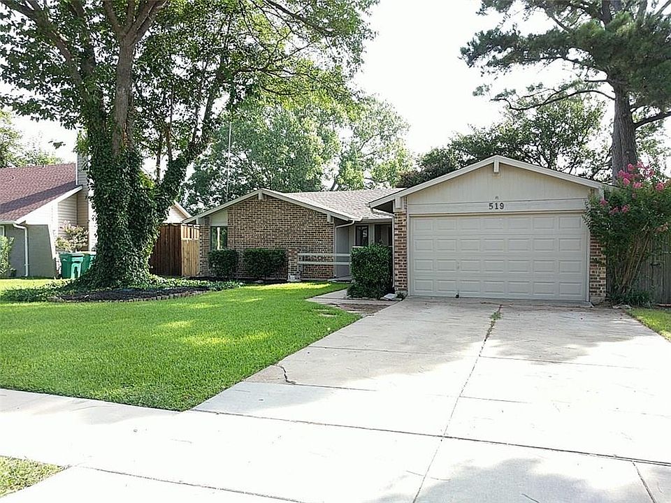 1st image of 519 Village Dr
