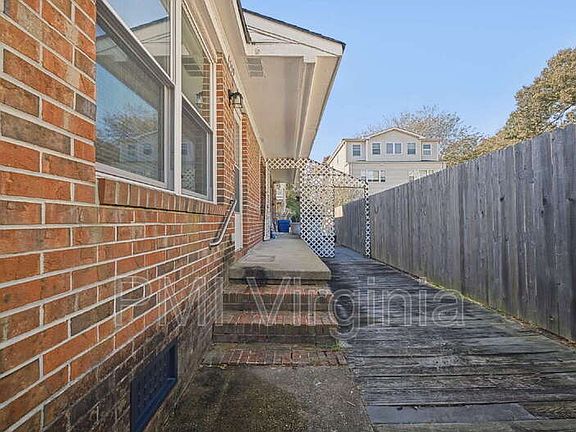 3rd image of 4509 Guam St