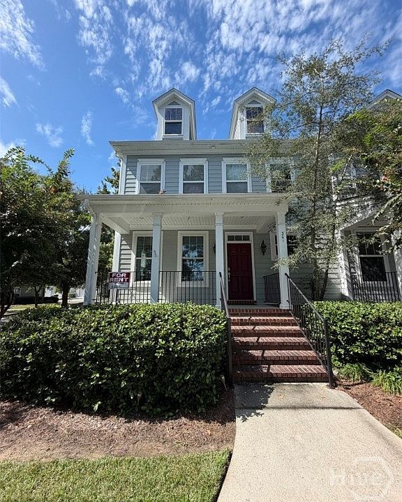 1st image of 301 Lake View Drive