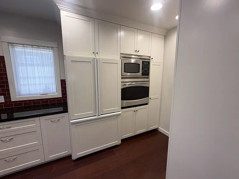 2746 N Kenneth Rd — Photo 9