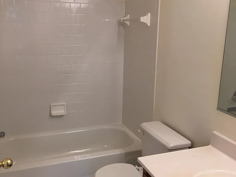 1443 Four Point Ct — Photo 10