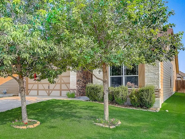 5912 Sardinia Dr — Photo 4