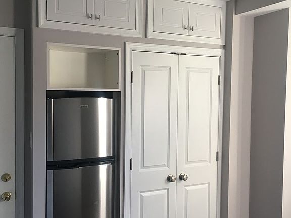 4th image of 331 S Smedley St APT 10