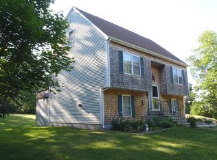 400 Shumankanuc Hill Rd, Charlestown, RI 02813