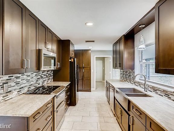 3rd image of 1021 Princess Gate Blvd