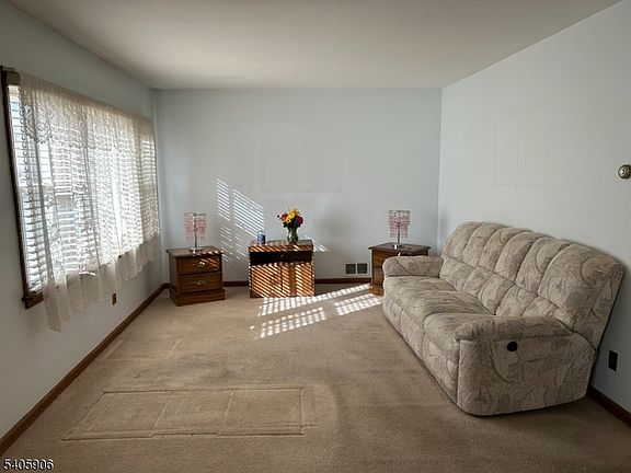 3rd image of 47 Ryle Ave