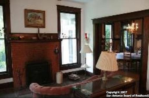 2nd image of 302 Hearne Ave