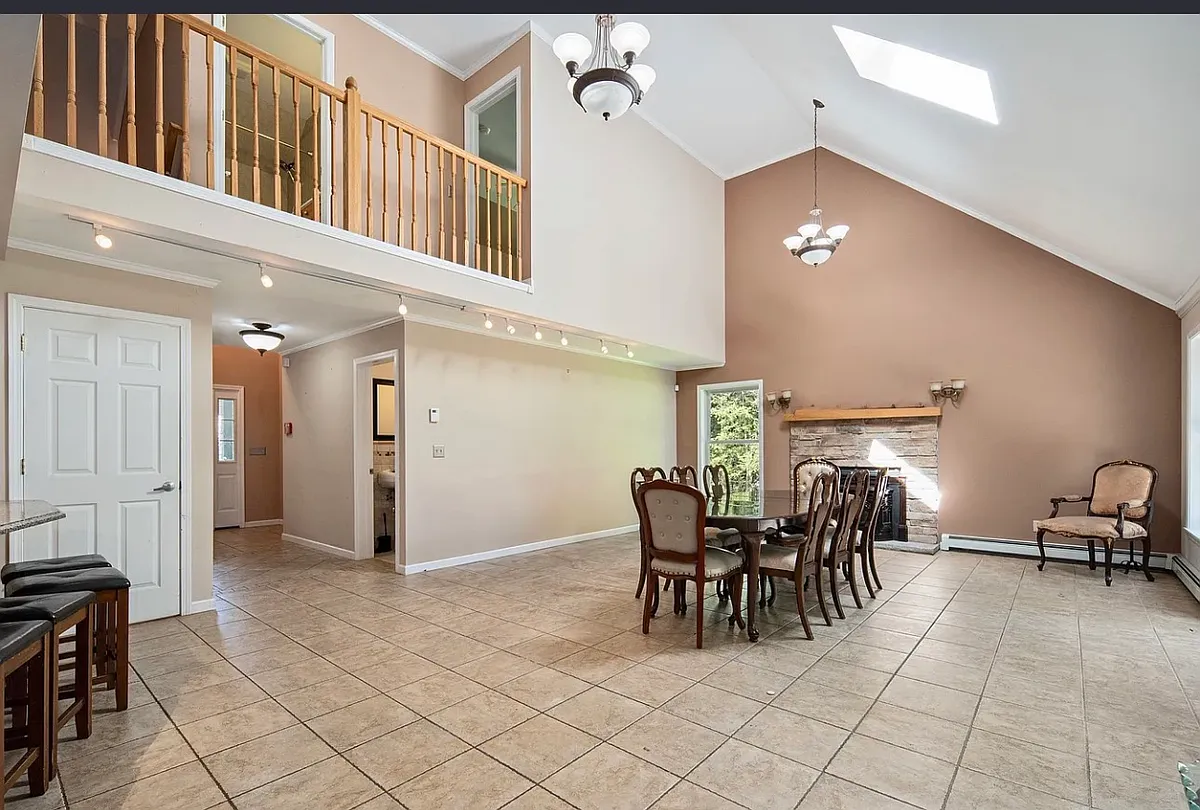 Building Photo - 66 Highland Lake Rd #0