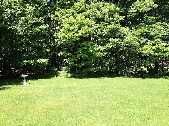 4th image of 1617 Beech Dr