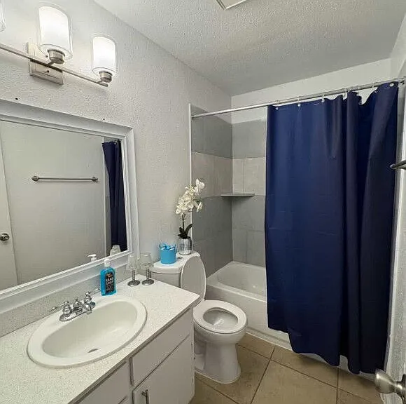 Inglewood Village Apartments — Photo 30