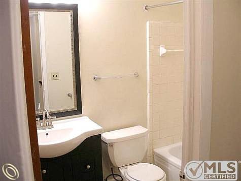 Upstairs Full Bath