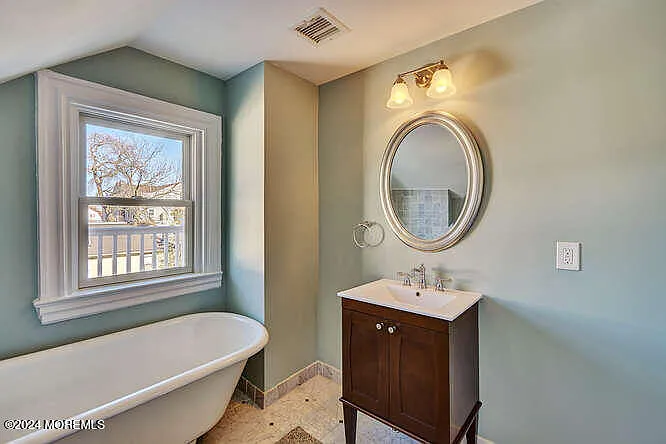 511 Asbury Ave #MAIN HOME — Photo 40