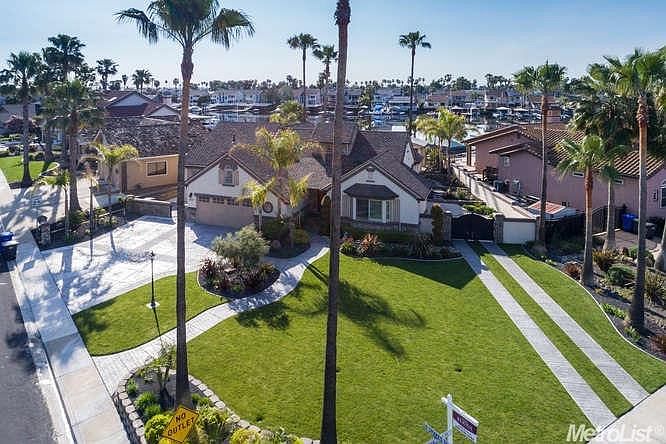 1st image of 5562 Drakes Dr