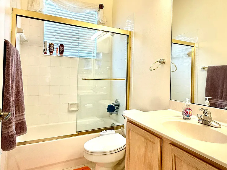 408 N Key Lime Sq SW — Photo 20