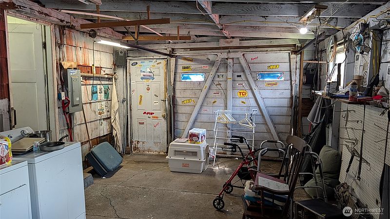 5th image of 222 E King Street