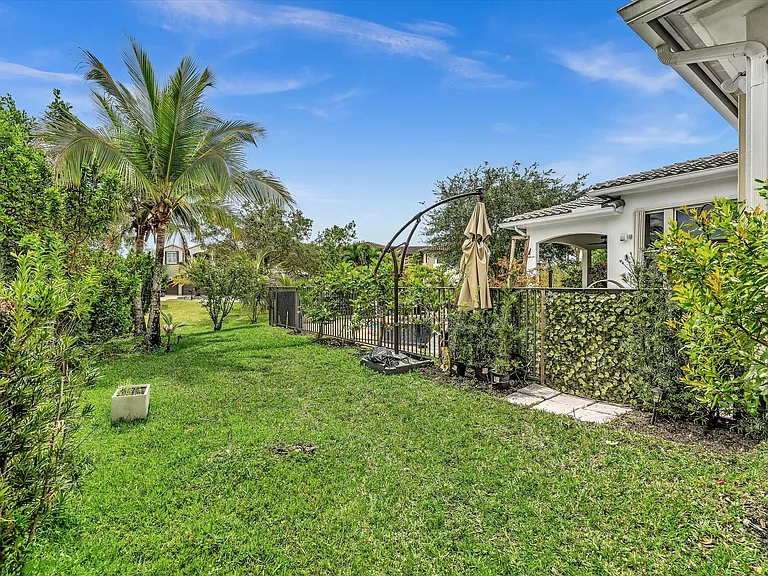 7738 NW 112th Way — Photo 78