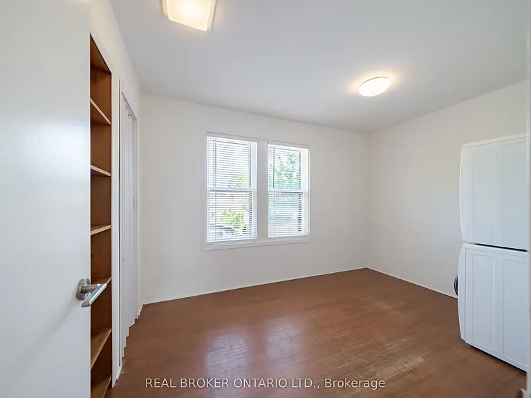 542 Glebeholme Blvd #MAIN — Photo 28